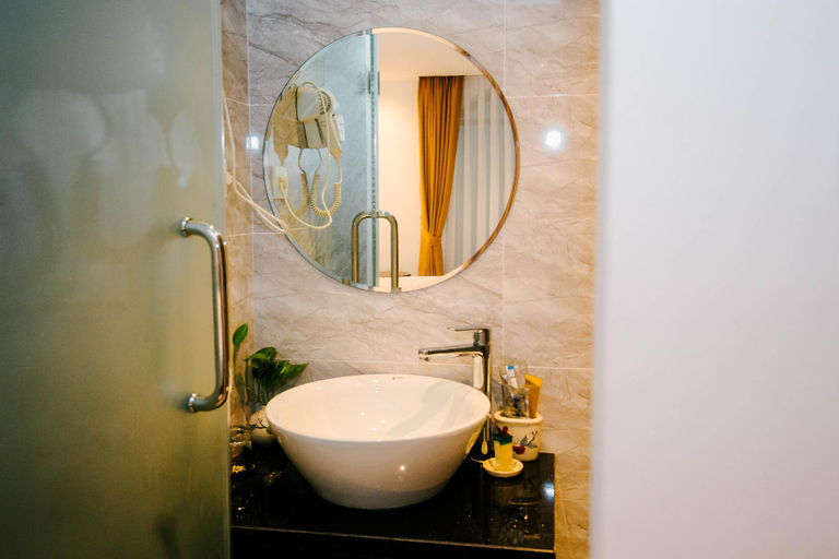 Bathroom 20