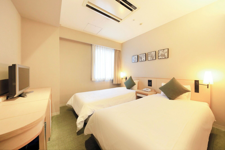 Bedroom 3, Yaesu Terminal Hotel, Chūō