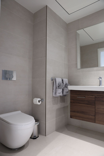Bathroom 4, Luxury High Floor Suite Mercury Towers, St Julian's