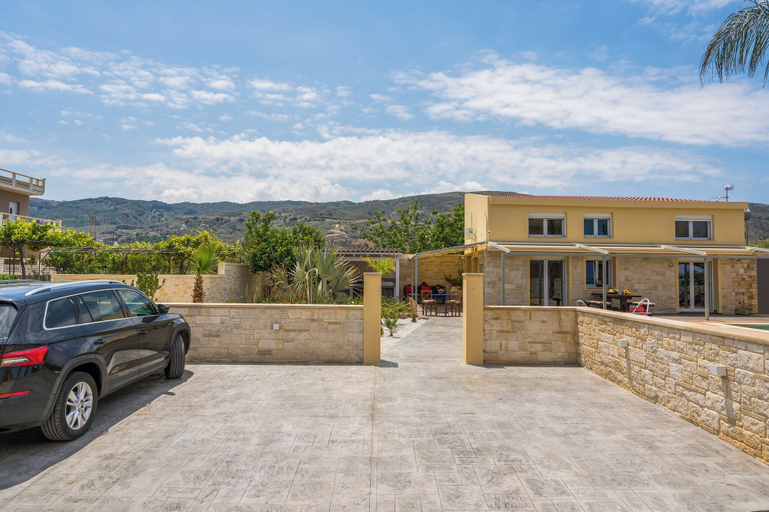 Exterior & Views 2, Garden Villa, Crete