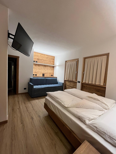 Others 5, Chalet Baita del Sole, Sondrio