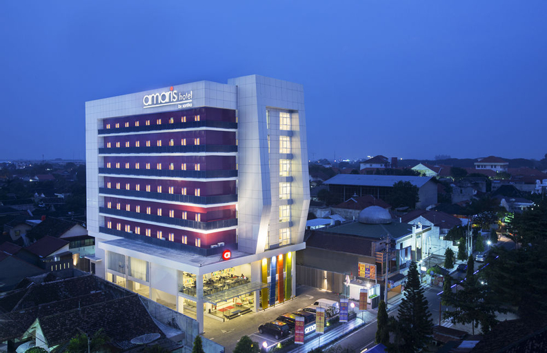 Exterior & Views 26