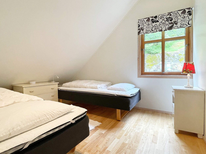 Bedroom 3, Holiday Home in tau, Strand