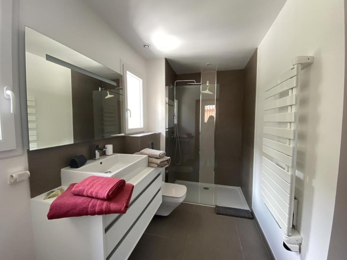 Others 4, VILLA Saint Raphael Valescure Piscine Clim Wifi Golf, Var