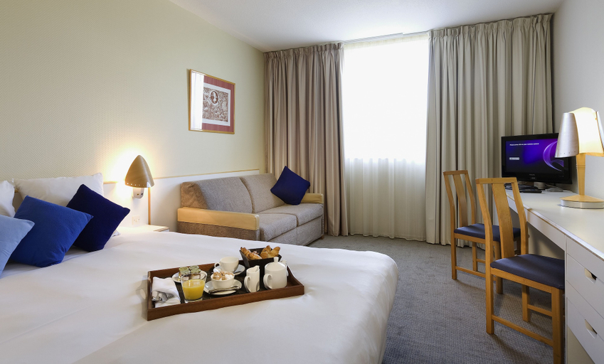 Bedroom 4, Novotel Newcastle Airport, Newcastle upon Tyne