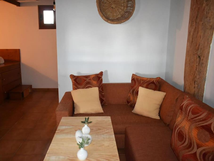 Others 4, Lithos House, South Aegean