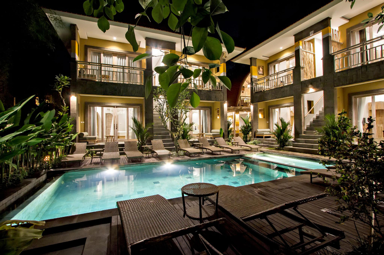 Swimming Pool 15
