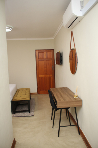 Others 5, The Oak Tree House, Gaborone