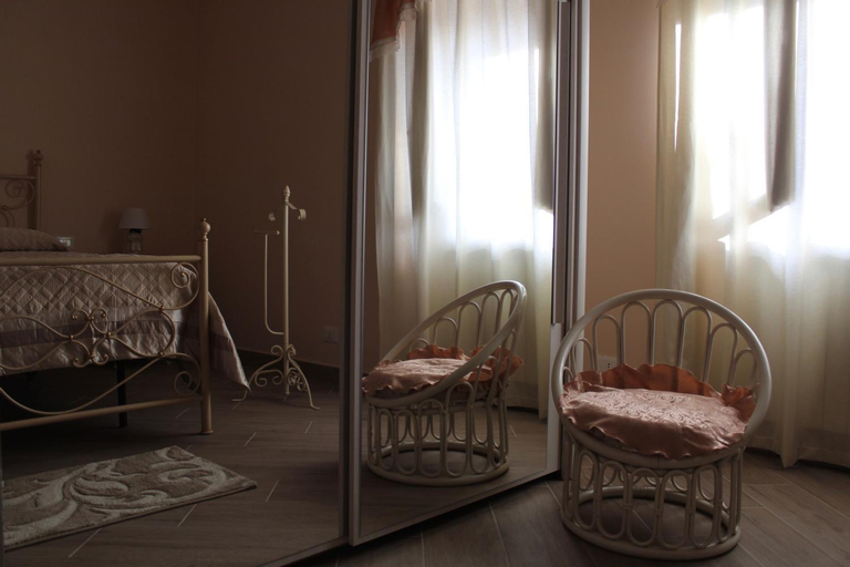 Bedroom 2, Casa San Giacomo, Rieti