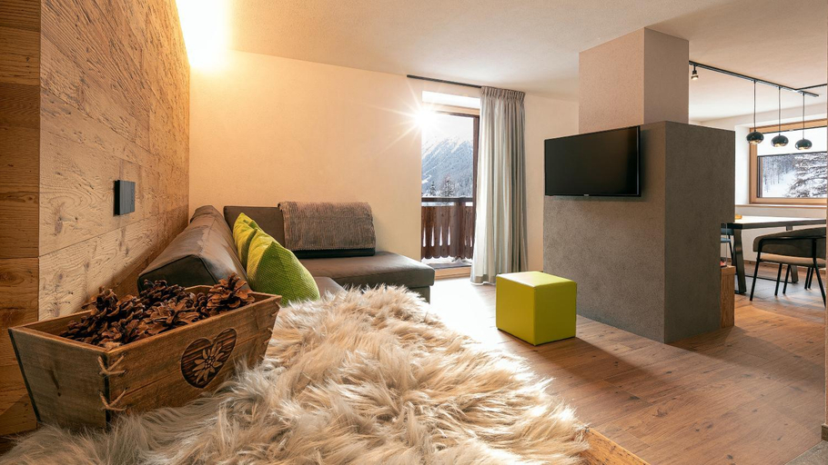 Others 5, Chalet Aria Pura, Sondrio