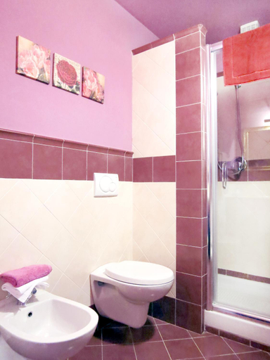 Bathroom 3, Villa Profidia, Perugia