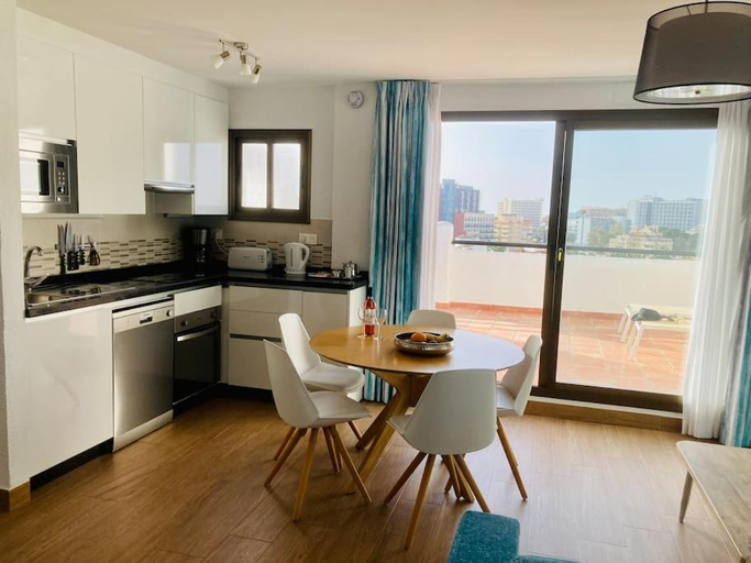 Others 5, Marvellous Sea Views 2 Bed Pueblo Evita, Málaga