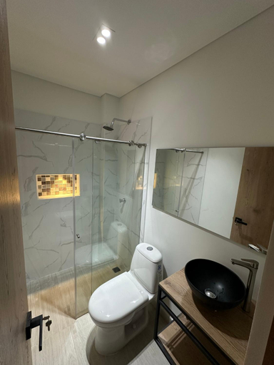 Bathroom 3, Hotel La Casona San Sebastian, Puerto Triunfo