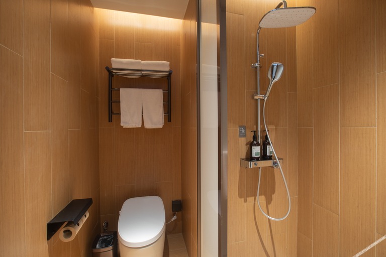 Bathroom 3, JI Hotel Huangshi Daye North Station High-tech Development Zone, Huangshi
