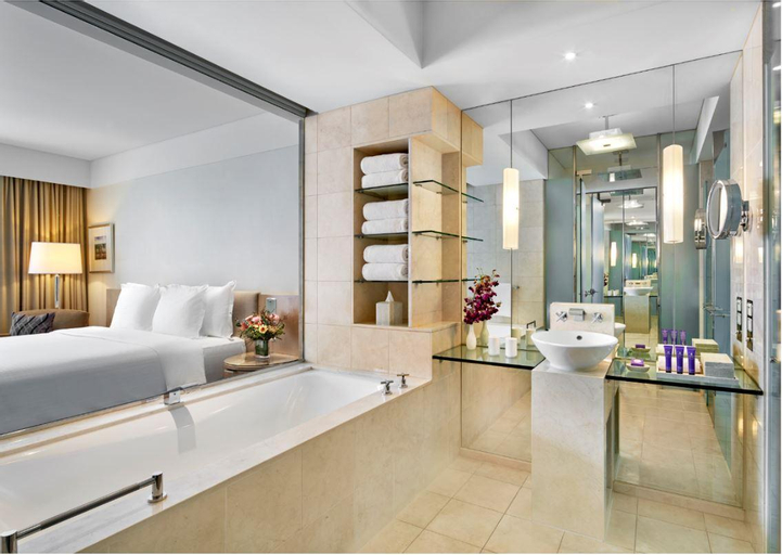 Bathroom 10