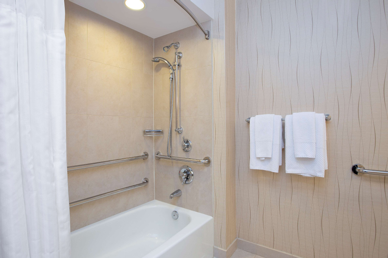 Bathroom 4