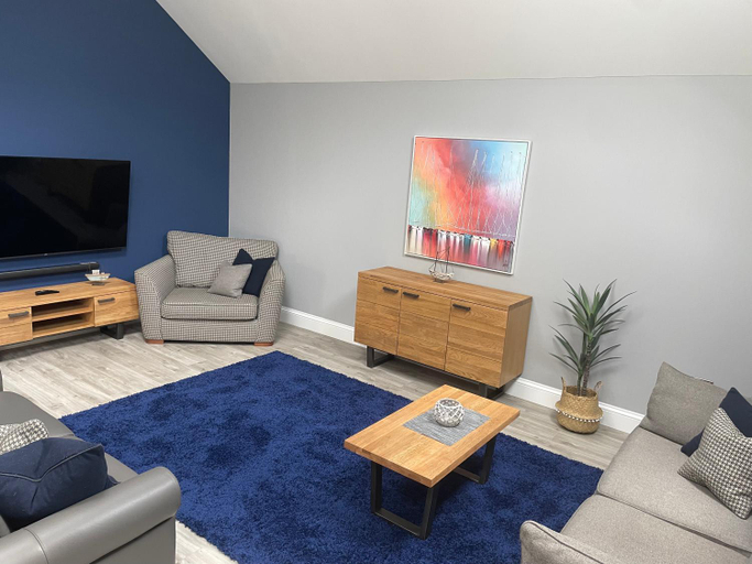 Others 5, Luxury conversion with open plan living-Sleeps 4, Highland