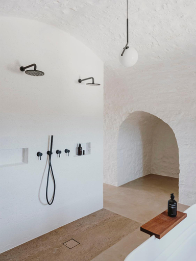 Others 3, Masseria Dagilupi, Brindisi