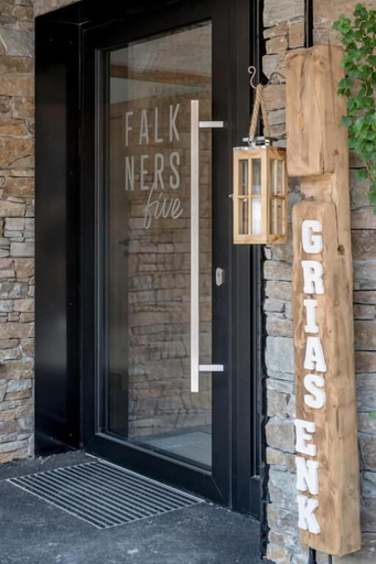 Exterior & Views, Falkners Five, Imst