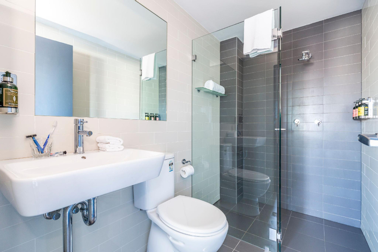 Bathroom 8
