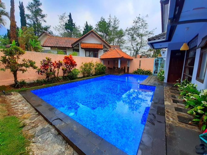 Sport & Beauty 2, Villa batu malang swimming pool, Malang