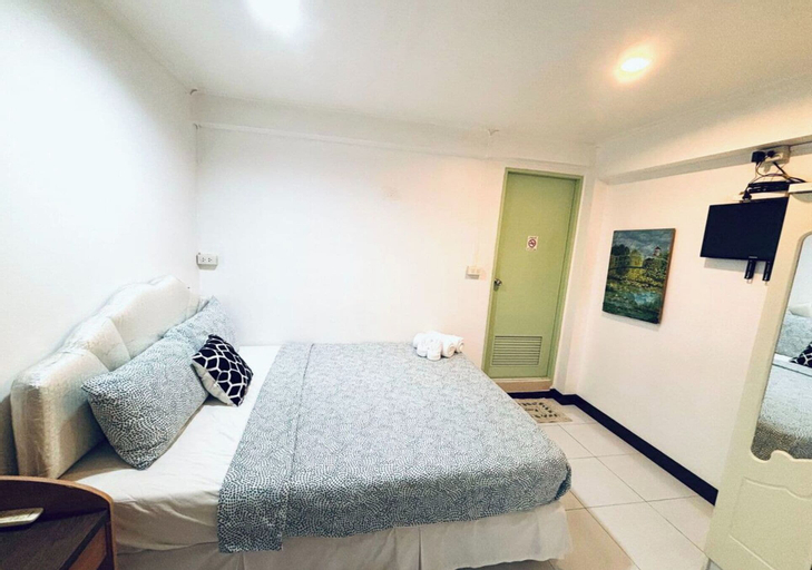 Bedroom 27