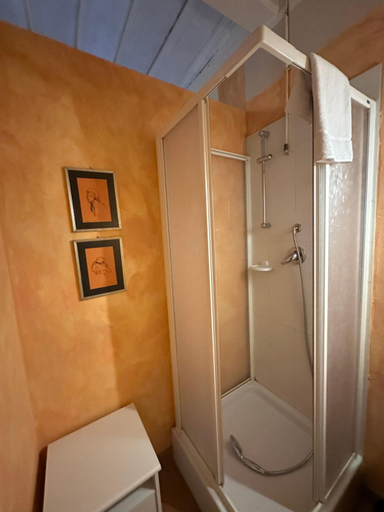 Bathroom 11