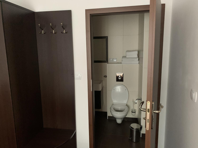 Bathroom 2, Pensjonat Plazowy Boss z Restauracja 50 metrow od Morza, Kamień