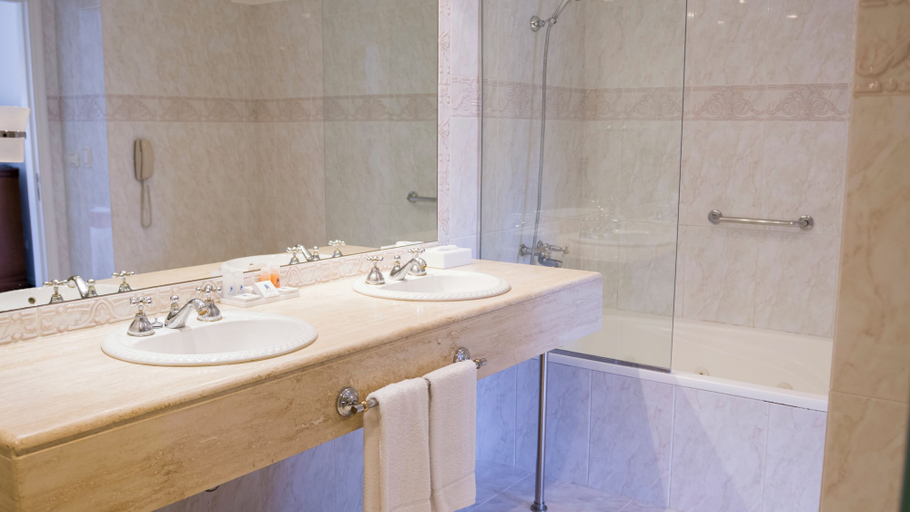 Bathroom 5, Parque Hotel Jean Clevers, n.a351