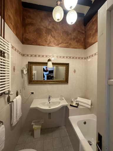 Bathroom 4