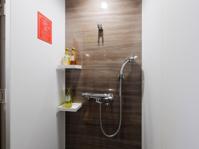 Bathroom 8