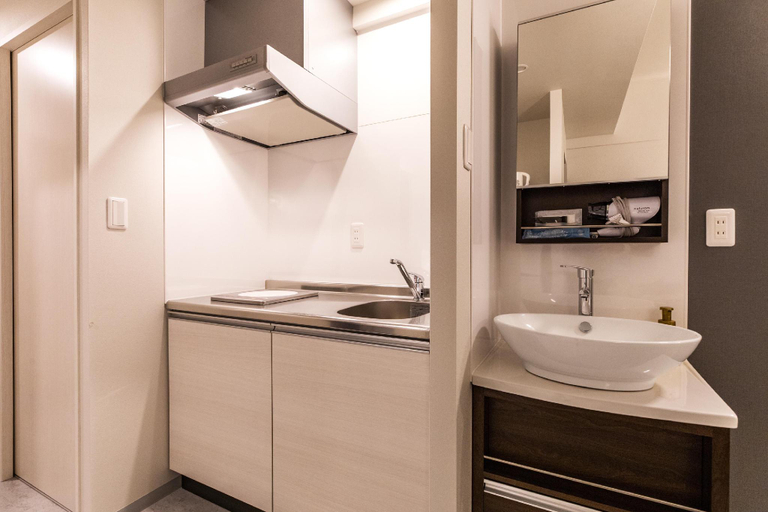 Bathroom 13
