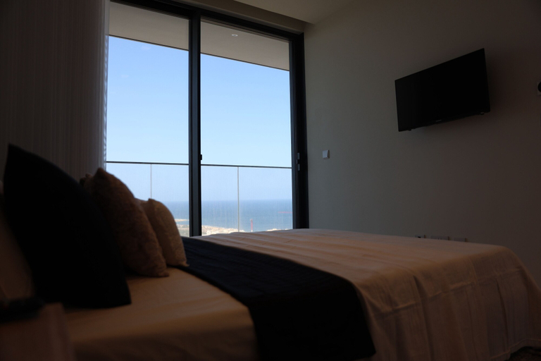 Bedroom 3, Luxury High Floor Suite Mercury Towers, St Julian's