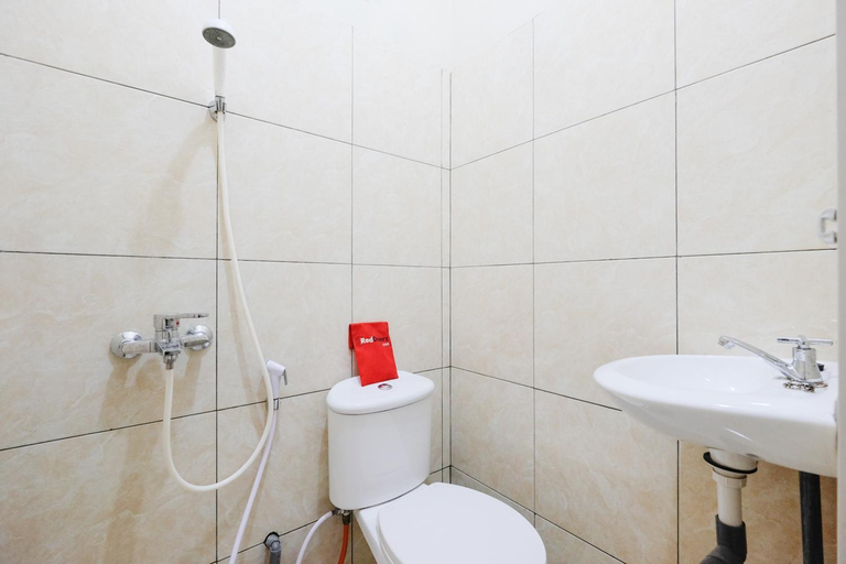 Bathroom 8
