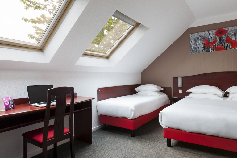 Bedroom 2, Arras Hotel, Pas-de-Calais