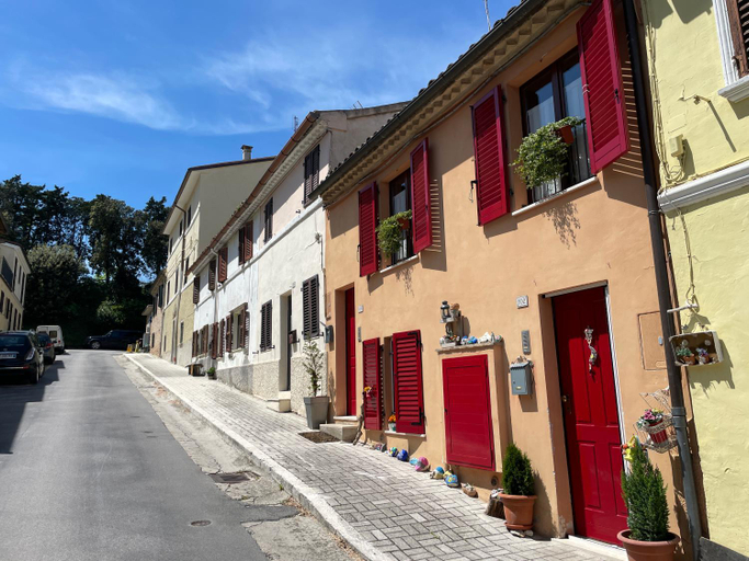 Others 5, Casa Sissi, Ancona