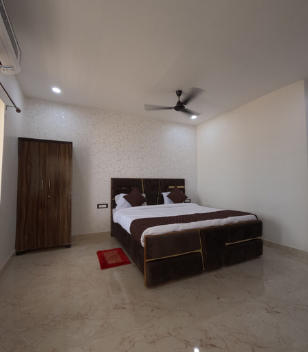Bedroom 5, Hotel Ganges Palace, Varanasi
