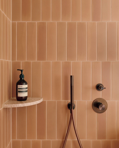 Bathroom 5, The Brecon, Frutigen