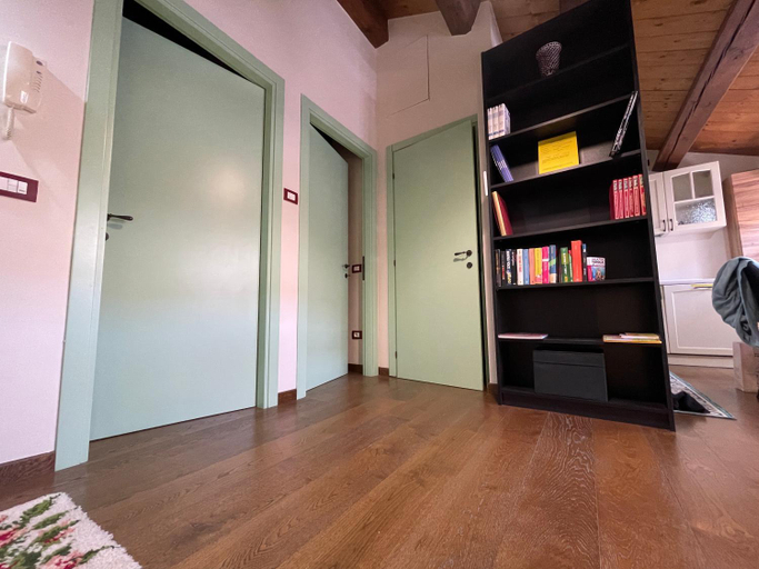 Others 3, Casa Sissi, Ancona