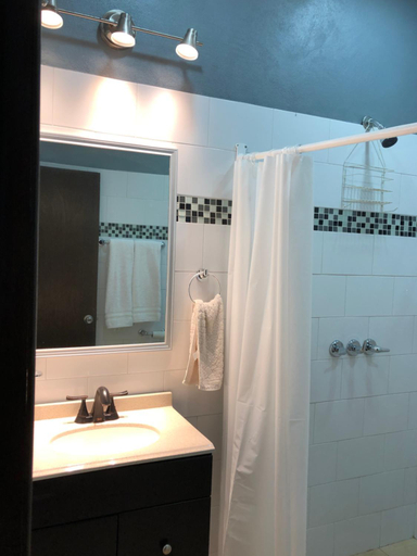 Bathroom 3, Brisa Bliss, Aquila