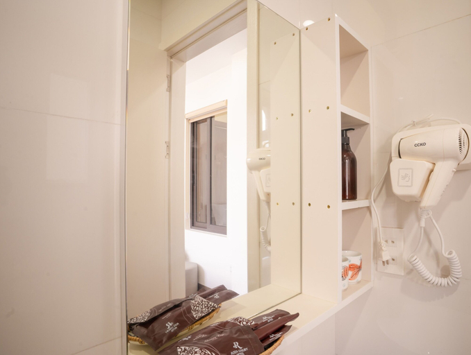 Bathroom 5, Roza Palace, Cát Hải