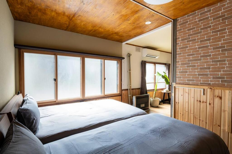 Bedroom 10