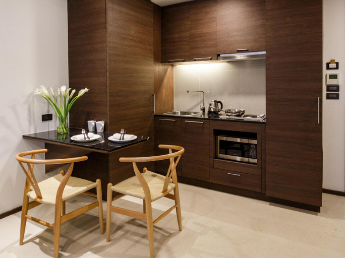 Dining Room 12