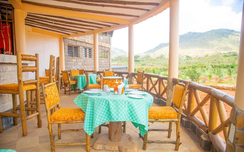 Food & Drinks 5, Boma Simba Safari Lodge, Voi