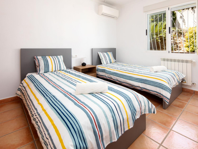 Bedroom 2, Villa Bellvue by Interhome, Valencia