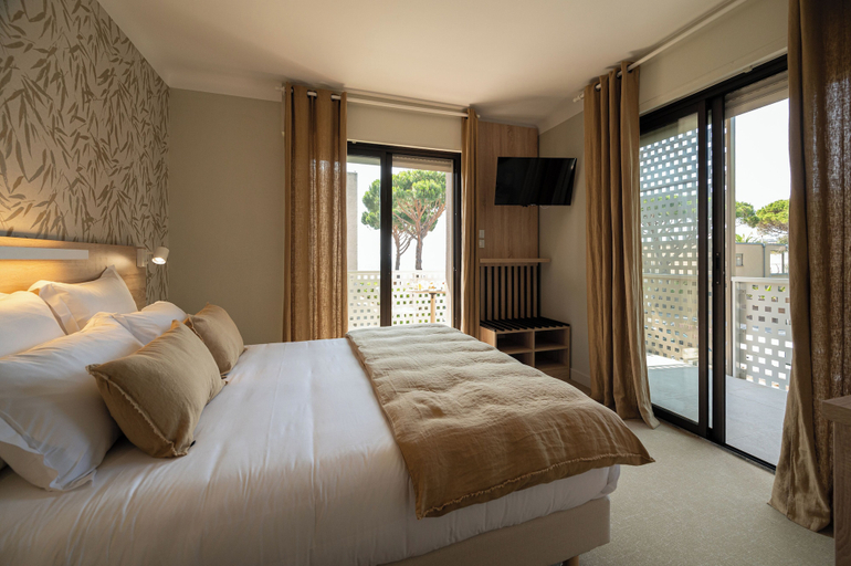 Bedroom 3, Hôtel La Ménado, Var