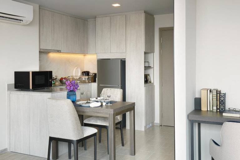 Dining Room 10