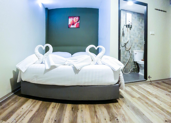 Bedroom 9