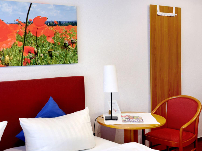 Bedroom 3, Centra Hotel, Uckermark