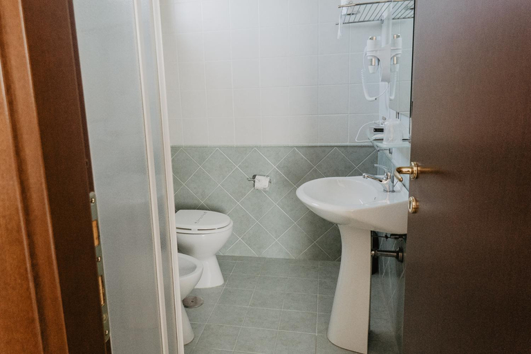 Bathroom, Tenuta Terre di Bosco Oasi di Relax nel Cilento, Salerno